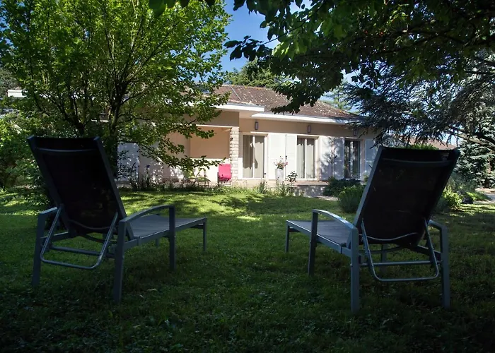 Au Clos Beausejour Oda ve Kahvaltı 4*