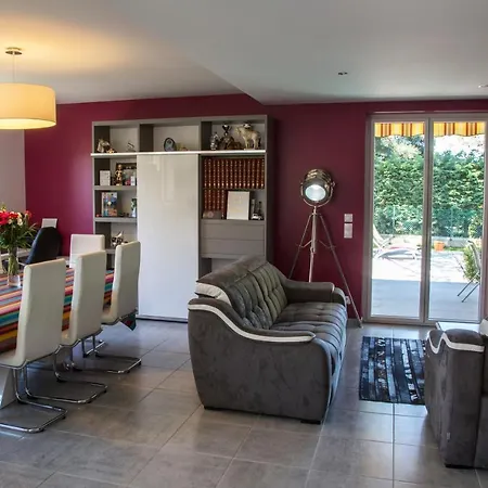 Au Clos Beausejour Bed & Breakfast Chanas