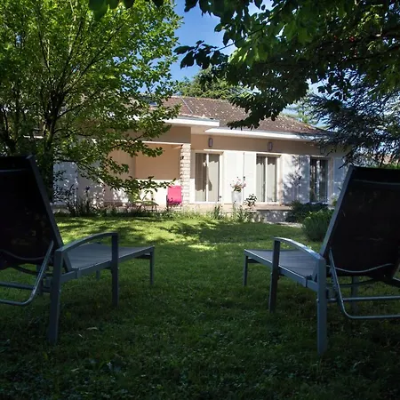 Au Clos Beausejour Bed & Breakfast 4*