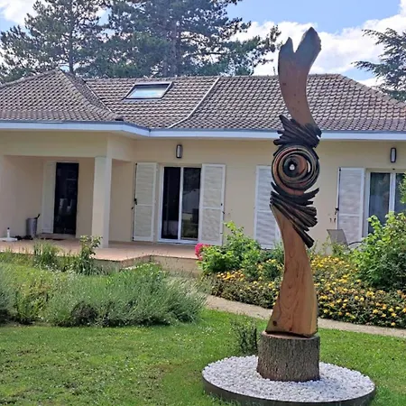 Au Clos Beausejour Bed & Breakfast