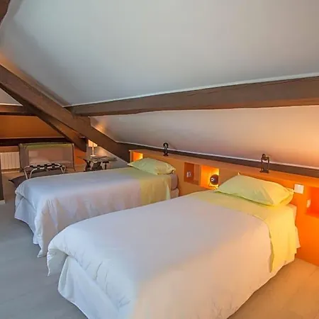 Au Clos Beausejour Bed & Breakfast 4*